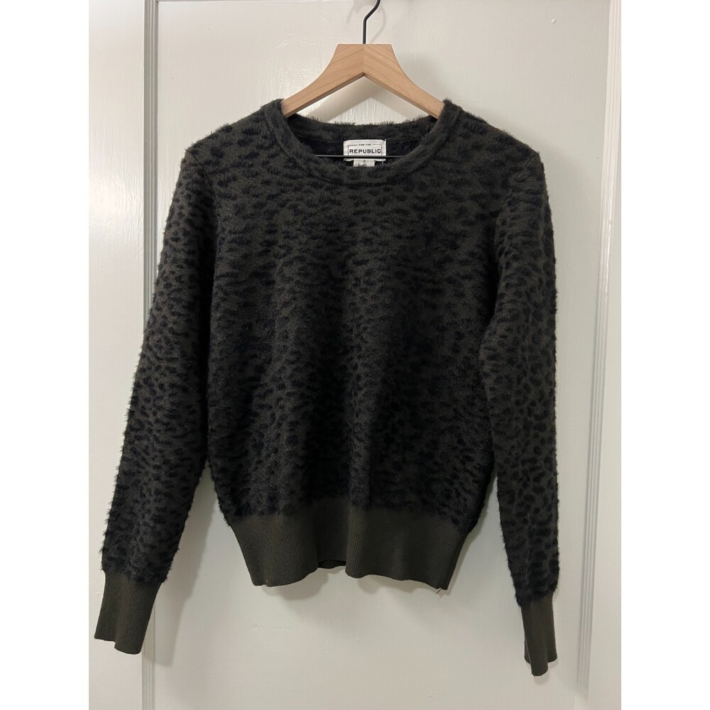 For The Republic Women's Pullover Sweater Fuzzy Green Black Animal Print Size S